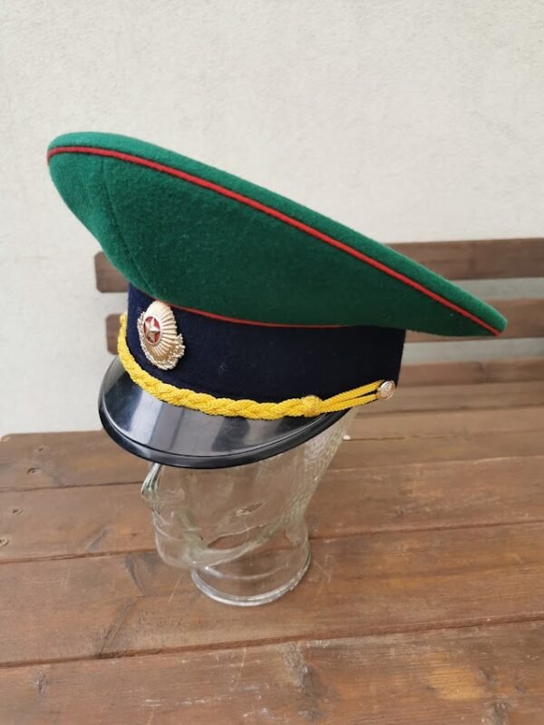 Kepurė uniforminė, kariška, tarybinių laikų. Dydis 56. Kaina 42
