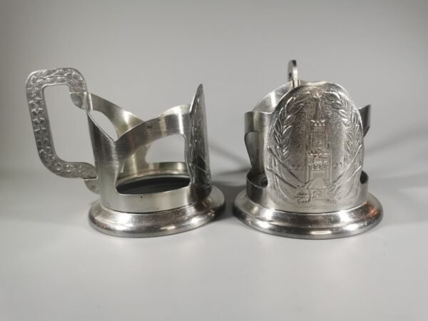 Podstakanikai, stiklinių laikikliai su Maskvos Kremliumi, tarybinių laikų. Арт. Чарова г. Горькии Нерж. 2 vnt. Kaina po 23