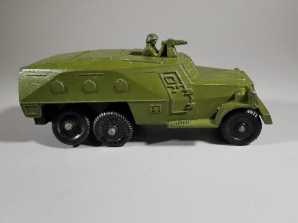 Mašinėlė karinė, metalinė - šarvuotis, tarybinių laikų. Kaina 23