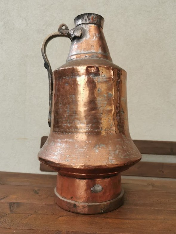 Indas rytietiškas, kaltinis, antikvarinis, didelis. Aukštis 48 cm. Kaina 62