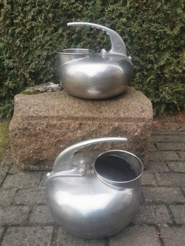 Arbatinukas didžiulis, stilingas, nerūdijančio plieno. Vokietija. LIKO 1 vnt. Kaina 88