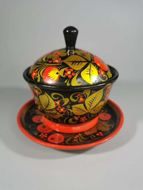 Indas tapytas, medinis su dangčiu, tarybinis, tarybinių laikų. 1985 m. Kaina 13