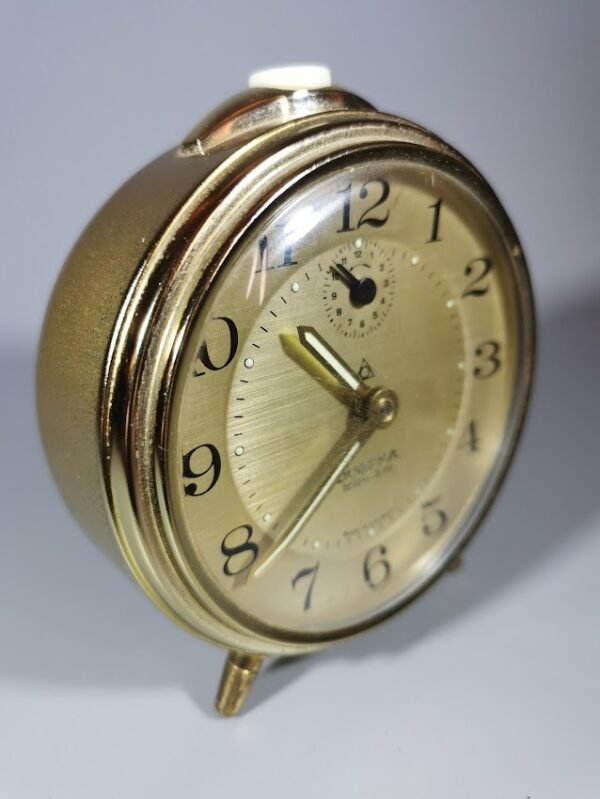 Laikrodis žadintuvas Dugena leise-trio. Made in Germany. 1960-70 m. Mid century modern stilius. Tylus veikimas, veikiantis. Kaina 63