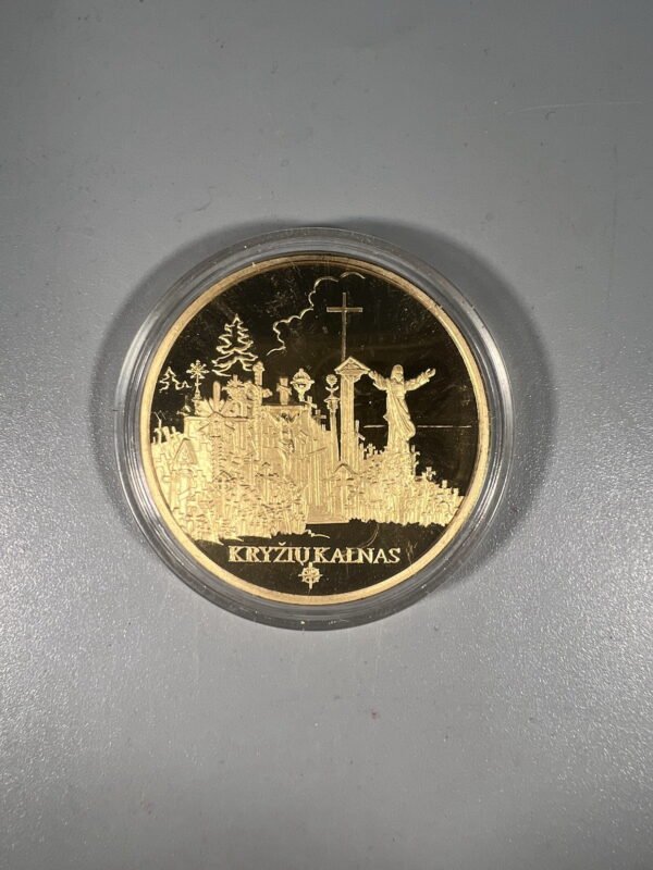 Medalis suvenyrinis atminimo lietuviškas Kryžių kalnas. Kaina 16