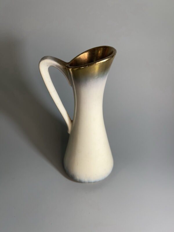 Vazelė keraminė, glazūruota, vinražinė West Germany. Kaina 26