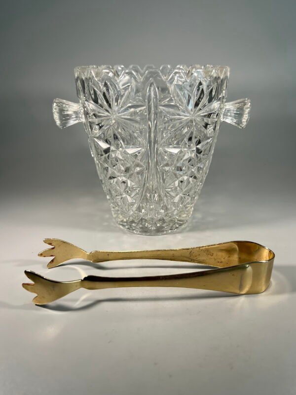 Indas ledukams krištolinis su žnyplėmis. Kaina 42