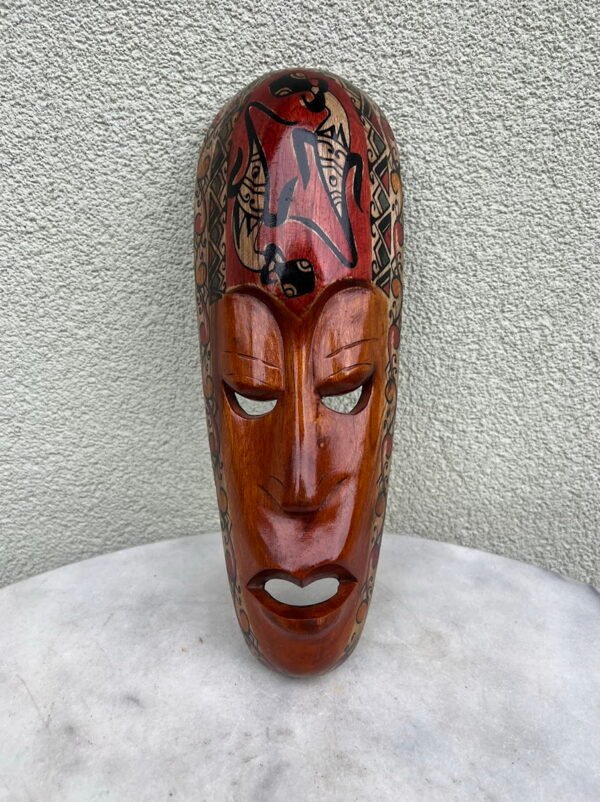 Kaukė medinė Afrikos, tapyta. Kaina 38