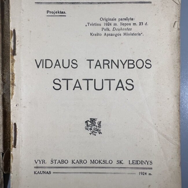 Knyga-vidaus-tarnybos-statutas-192420m.202.jpg