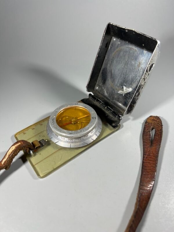 Kompasas antikvarinis, karinis SILVA M 39. 1930-1940 m. Veikiantis. Kaina 43