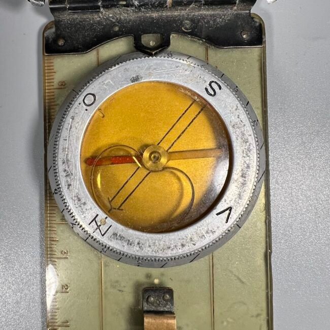 Kompasas-karinis-silva-1930-194020m.205.jpg Kompasas-karinis-silva-1930-194020m.205.jpg