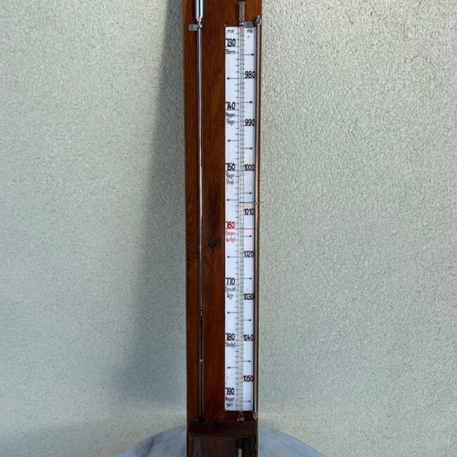 Kontra-barometras-antikvarinis-daniskas201.jpg