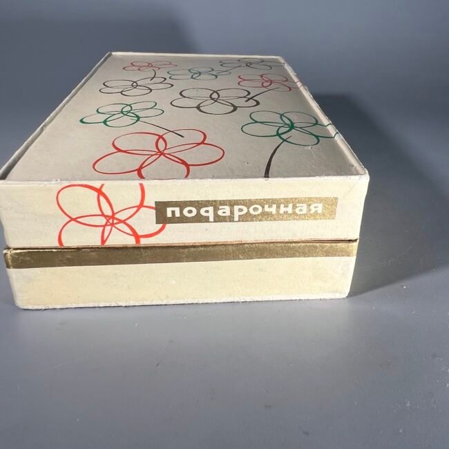Kvepalai-odekolonas-podarocnyje-sovietiniai204.jpg