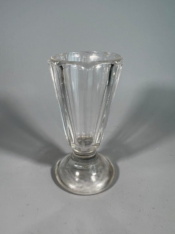 Taurelė, stikliukas, lafitnik, antikvarinis. Talpa 40 ml. Kaina 38