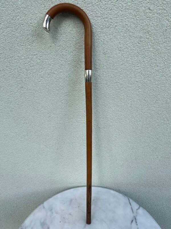 Lazda, lazdelė antikvarinė, puošta sidabru, prabuota. Kaina 128