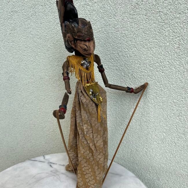 Lele-wayang-indonesia-antikvarine-vaidybai205.jpg