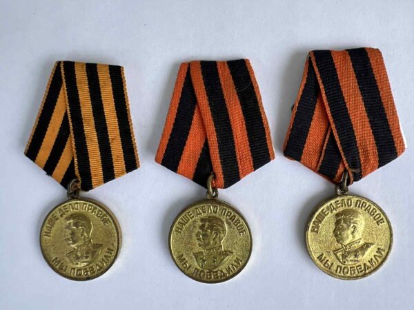 Medalis karinis, sovietinis, tarybinių laikų Stalin. 3 vnt. Kaina po 28