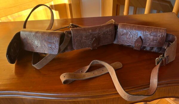 Medžiotojo šovinių diržas natūralios odos. Kaina 33