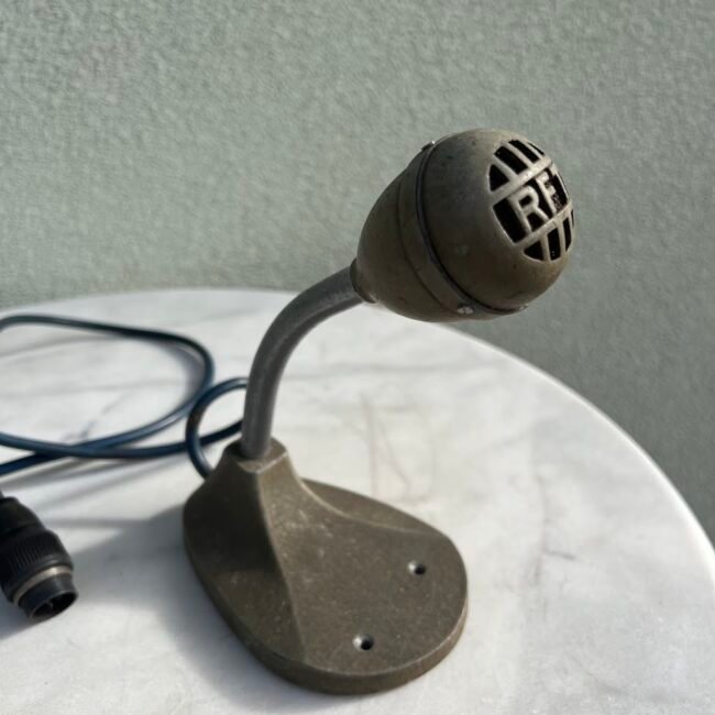 Mikrofonas-vokiskas-RFT-KMTSt7050-Kristall-Mikrofon-ransmitting-Modell207050203.jpg