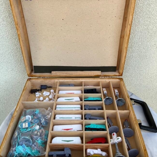 Mokymo-priemone-TSRS-keliu-eismo-taisykles-198820m.201.jpg Mokymo-priemone-TSRS-keliu-eismo-taisykles-198820m.201.jpg