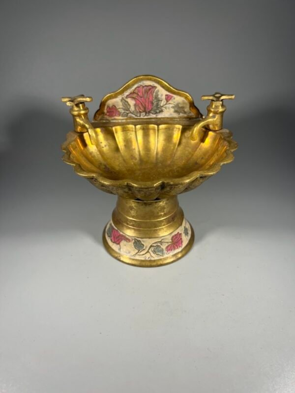 Muilinė, žalvarinė kriauklė vintažinė. Kaina 33