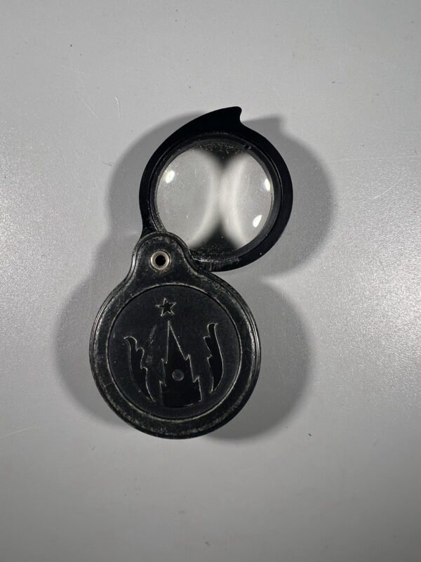 Didinamasis, padidinimo stiklas lupa, sudedamas, sovietinis, tarybinių laikų, didinantis 4 kartus. Kaina 23