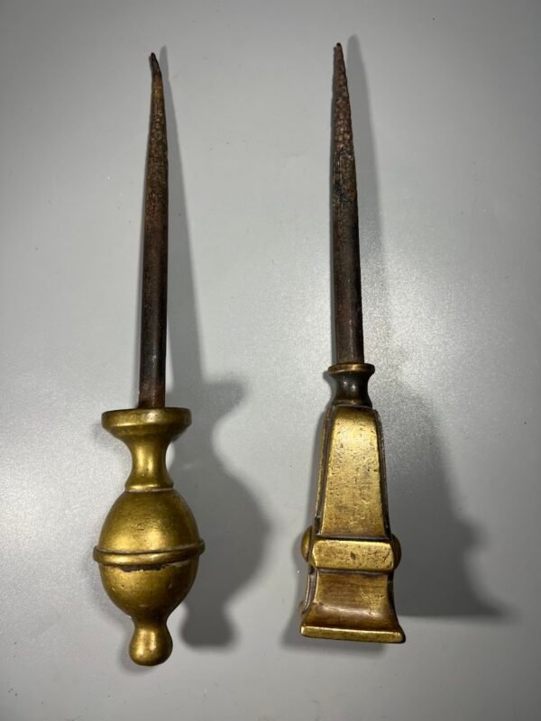 Detalė žalvarinė, peilių galąstuvas antikvarinis, bronzinis, žalvarinis. 2 vnt. Kaina po 23