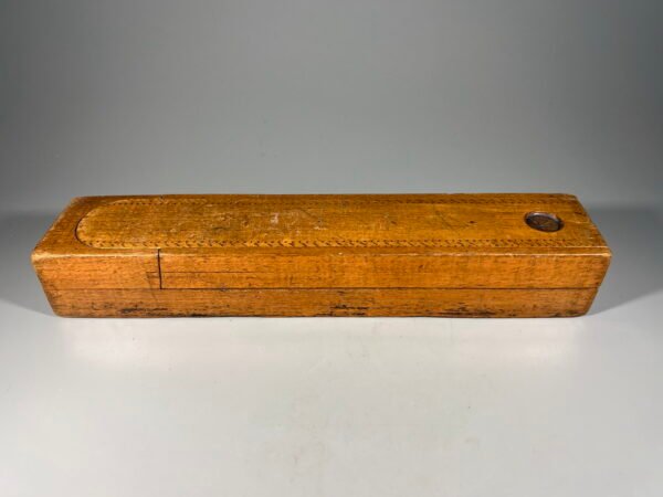 Penalas medinis, antikvarinis, dviejų aukštų, sulankstomas. Kaina 28