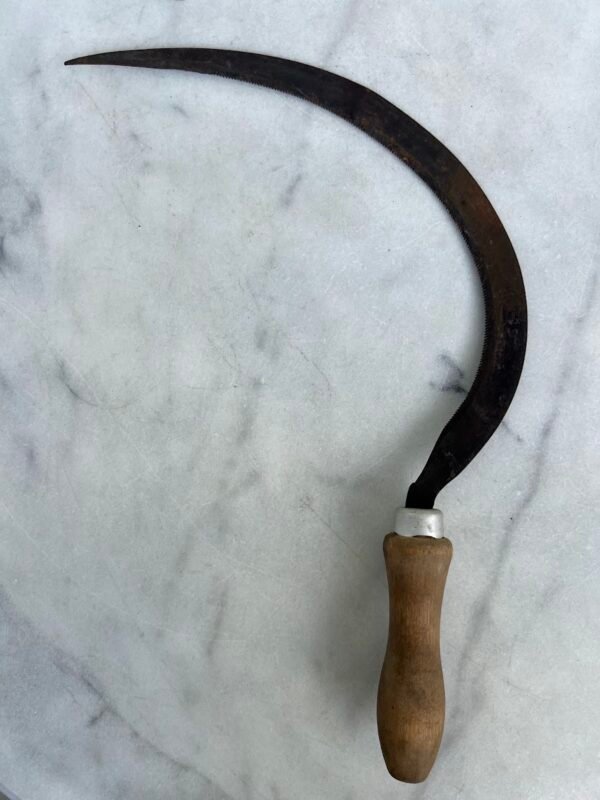 Pjautuvas, senovinis, antikvarinis. Kaina 23