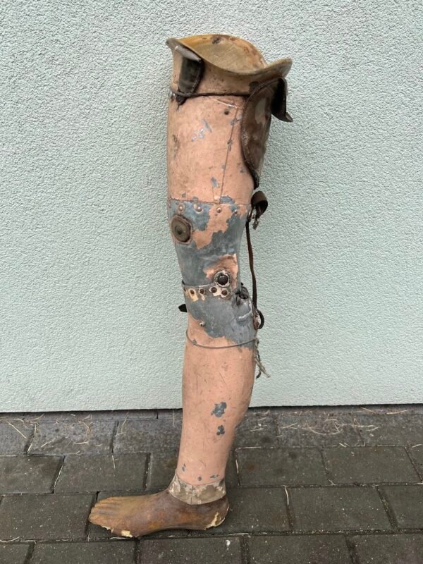 Protezas kojos, ortopedinis, antikvarinis, aliuminis. XX a. pr. Kaina 287