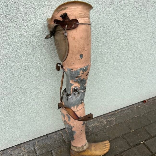 Protezas-kojos-ortopedinis-antikvarinis20aliuminis-dengtas203.jpg Protezas-kojos-ortopedinis-antikvarinis20aliuminis-dengtas203.jpg