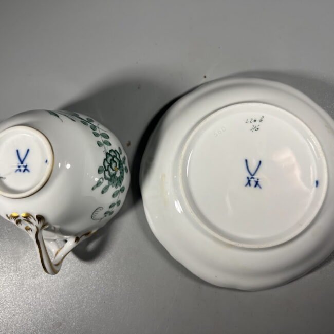 Puodelis-su-lekstute-Indian-green-Meissen-espresso205.jpg