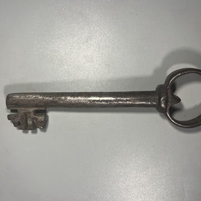 Raktas-antikvarinis-kaltinis-1420cm.201.jpg