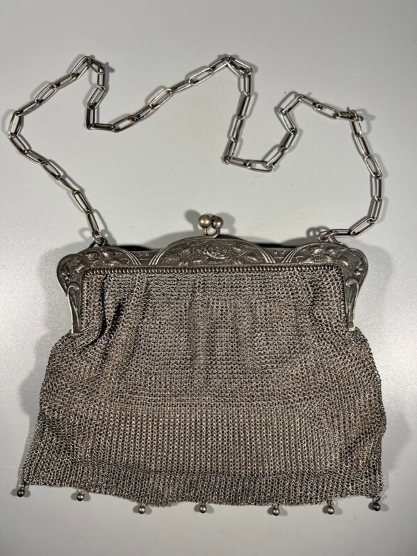 Rankinukas antikvarinis, Secesijos stiliaus ir laikotarpio, sidabruotas, tinkamas naudojimui. Kaina 193