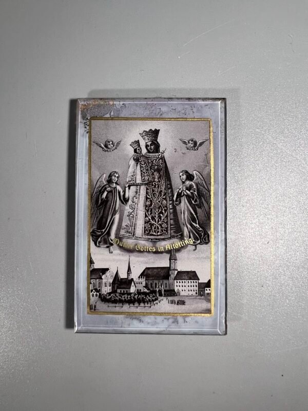 Religinis atvaizdas, abrozdas antikvarinis Dievo Motina stikliniame rėmelyje. Kaina 12