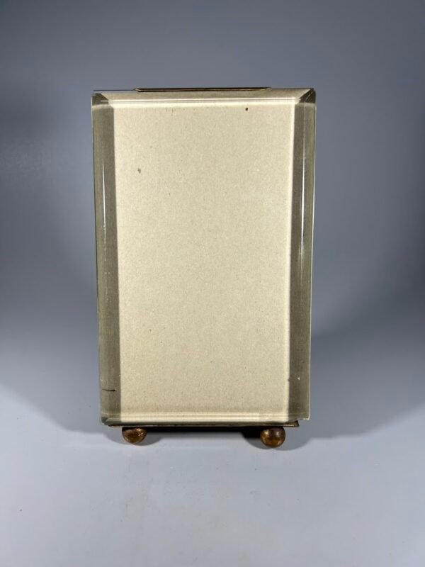 Rėmelis antikvarinis facetuoto, storo stiklo, pastatomas, prancūziškas. Kaina 28