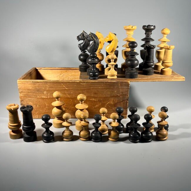 Sachmatai-mediniai-antikvariniai-dezuteje201.jpg Sachmatai-mediniai-antikvariniai-dezuteje201.jpg