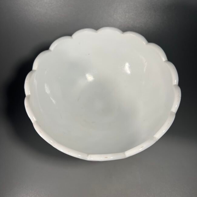 SaldaininC497-pieno-stiklo-milk-glass203.jpg