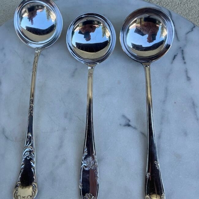 Samtis-sidabruotas-antikvarinis-prancuziskas-grazus201.jpg Samtis-sidabruotas-antikvarinis-prancuziskas-grazus201.jpg