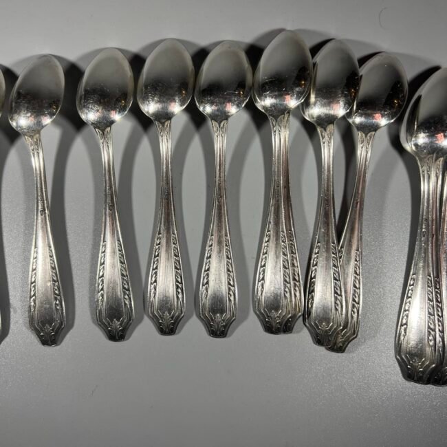 Sauksteliai-sidabriniai-tarybiniai-87520praba-1220vnt.206.jpg Sauksteliai-sidabriniai-tarybiniai-87520praba-1220vnt.206.jpg