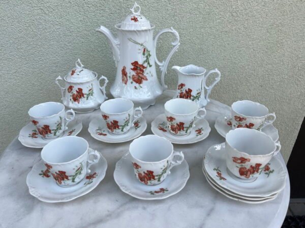 Servizas porcelianinis, puoštas aguonomis, antikvarinis, gamintojas C.T. Carl Tielsch & Co. 1845 - 1934 m. Kaina 187