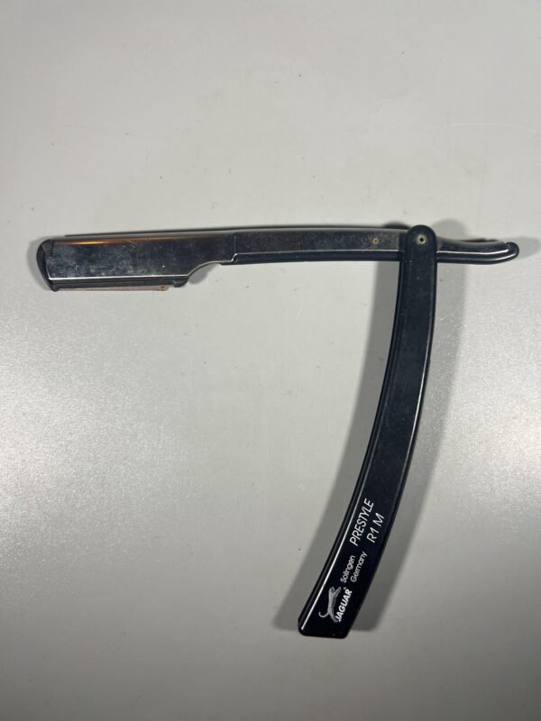 Skustuvas profesionalus Jaguar PreStyle R1 M,  su keičiamais peiliukais, „shavette“ tipo skustuvas. Solingen, Vokietija. Kaina 23