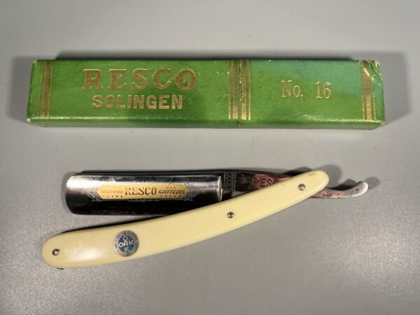 Skustuvas antikvarinis Resco, Solingen, Germany, No 16 originalioje dėžutėje. Kaina 83