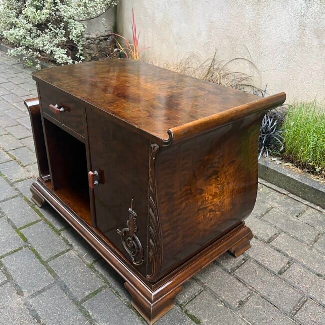 Spintele-antikvarinC497-art-deco-stiliaus-dvipuse203.jpg Spintele-antikvarinC497-art-deco-stiliaus-dvipuse203.jpg