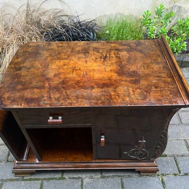 Spintele-antikvarinC497-art-deco-stiliaus-dvipuse204.jpg Spintele-antikvarinC497-art-deco-stiliaus-dvipuse204.jpg