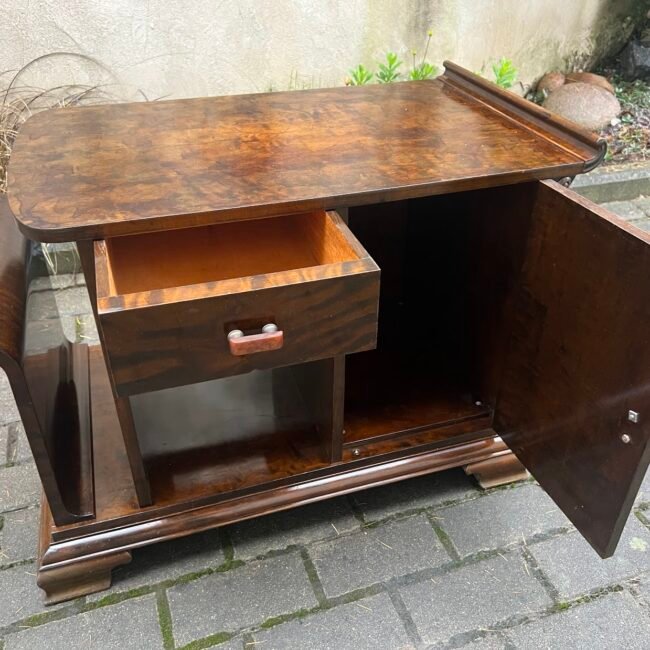 Spintele-antikvarinC497-art-deco-stiliaus-dvipuse205.jpg Spintele-antikvarinC497-art-deco-stiliaus-dvipuse205.jpg