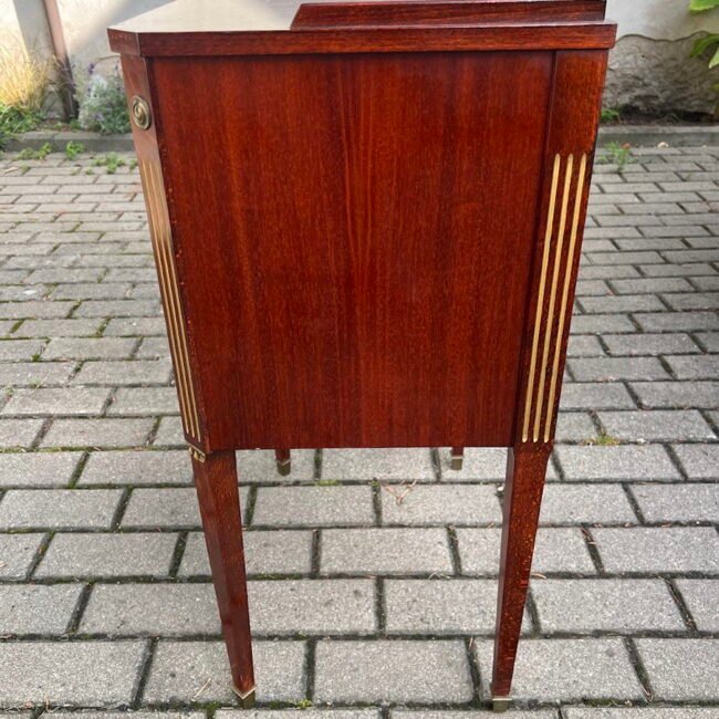 Spintele-stalo-irankiams-raudomnedzio208.jpg