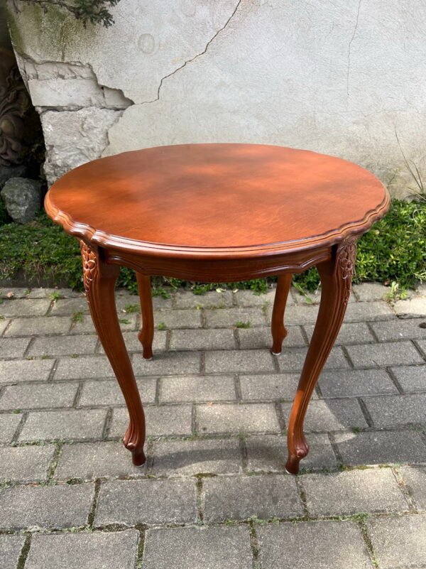 Stalas, kavos staliukas, stovelis apvalus, tvirtas, medinis. Kaina 83