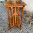 Staliukas-Thonet-antikvarinis-lengvas205.jpg