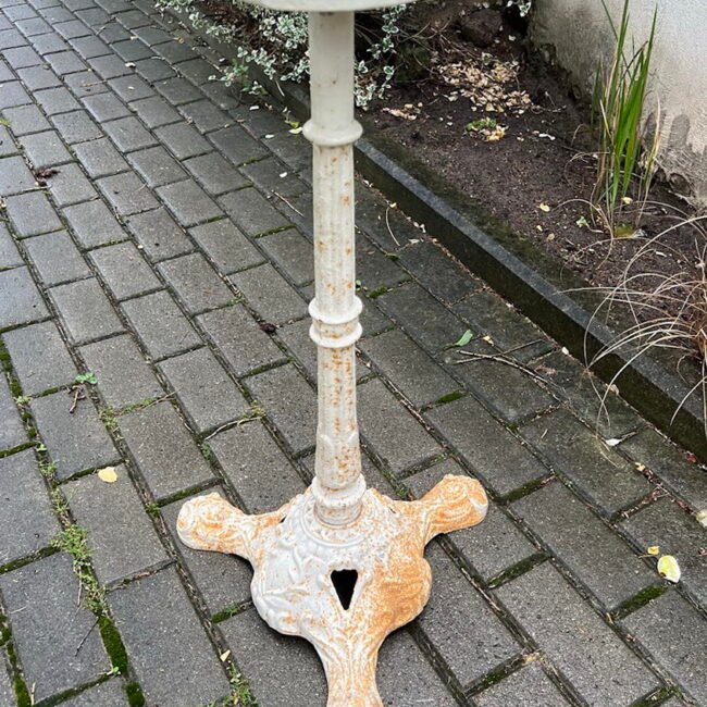 Stalo-koja-ketaus-spizine-vokiska202.jpg Stalo-koja-ketaus-spizine-vokiska202.jpg