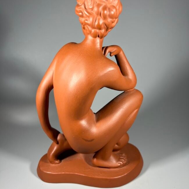 Statulele-Nuoga-moteris-Austria-Fink20Gmundner-Ceramics-1950-196020m204.jpg